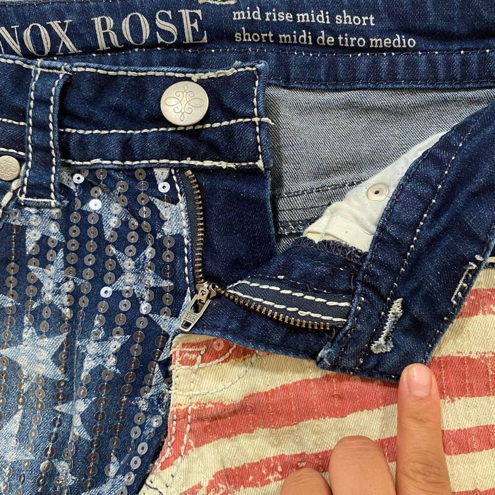 Knox Rose American Flag Sequin Denim Shorts Women’s Size 2/26 Mid Rise Distresse - Picture 8 of 8